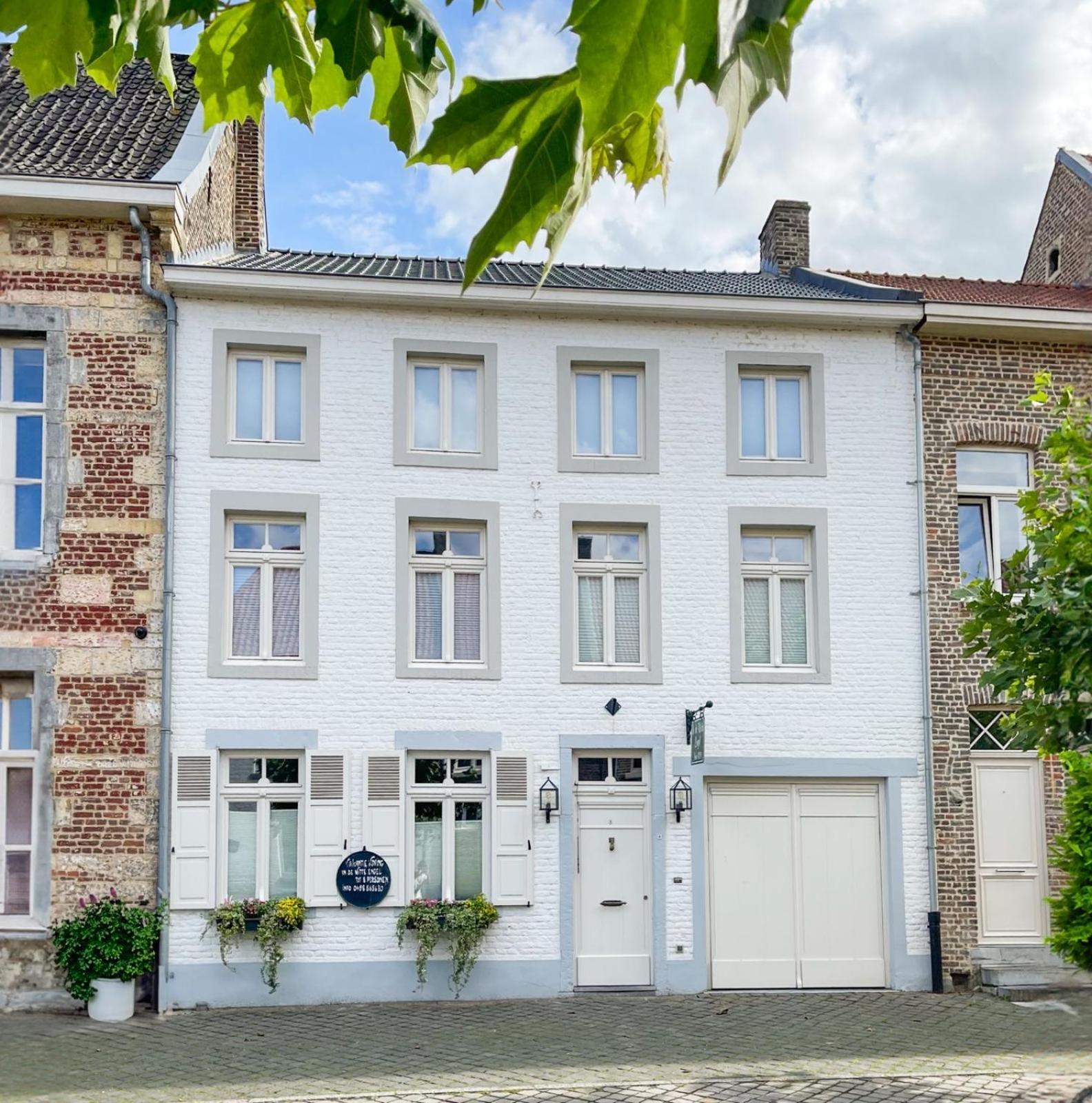 In De Witte Engel Villa Lanaken Exteriör bild
